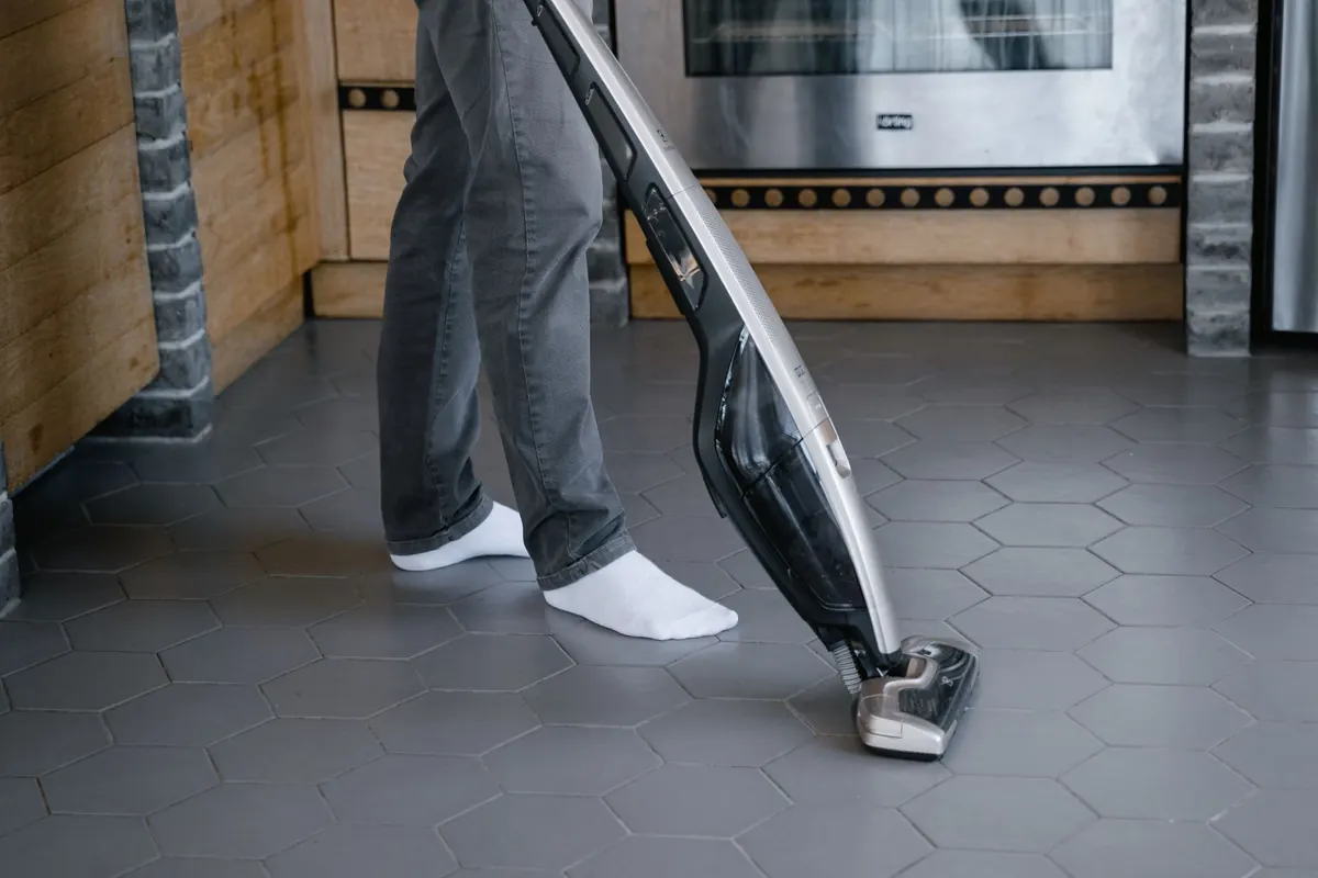 Robot Vacuum vs. Cordless Stick Vacuum: Which One Fits Your Home?